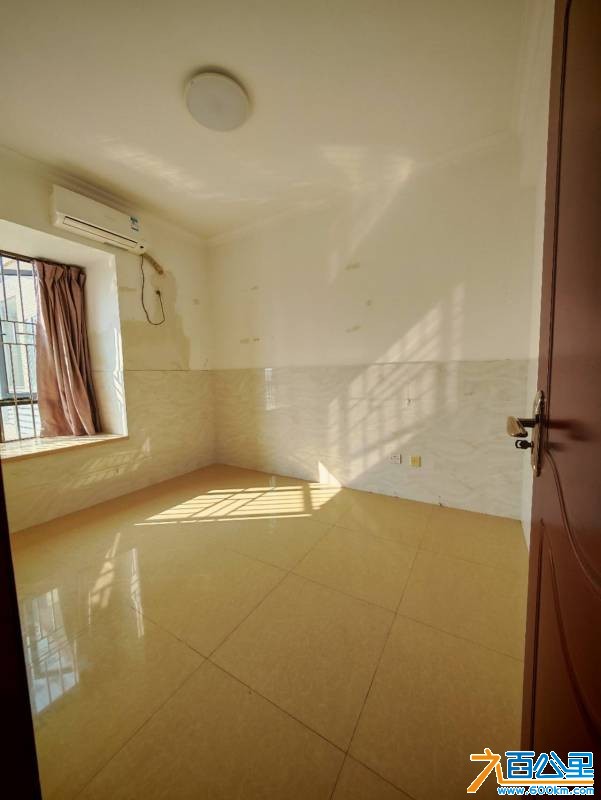 wechat_upload17672345956955dc2384886